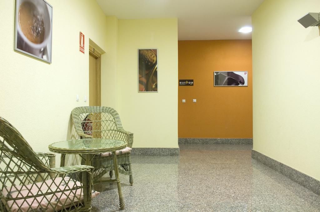 Hostal Europa Castejón Exteriör bild